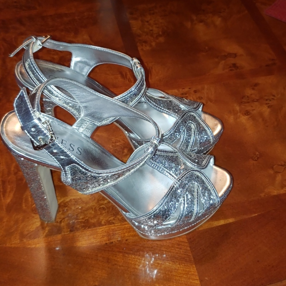 Shoes - Picture 2 of 5